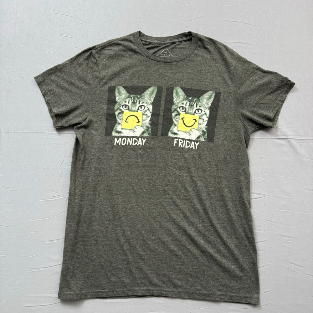 Well Worn Monday Friday Cat Graphic T-Shirt‎ Gray Mens Medium Humor Tee